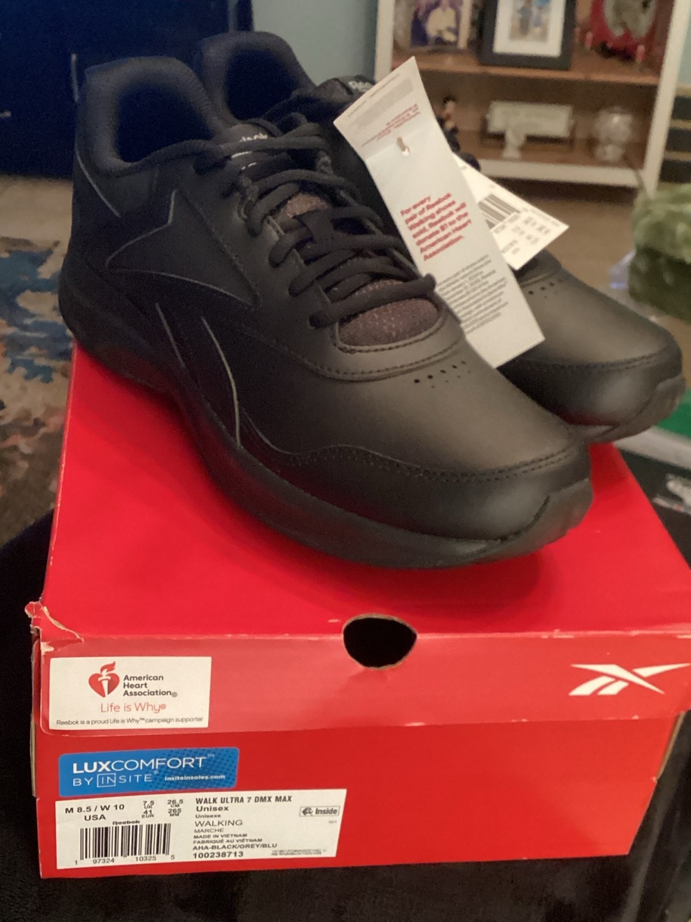 Reebok Men's Black Athletic Walking Shoes